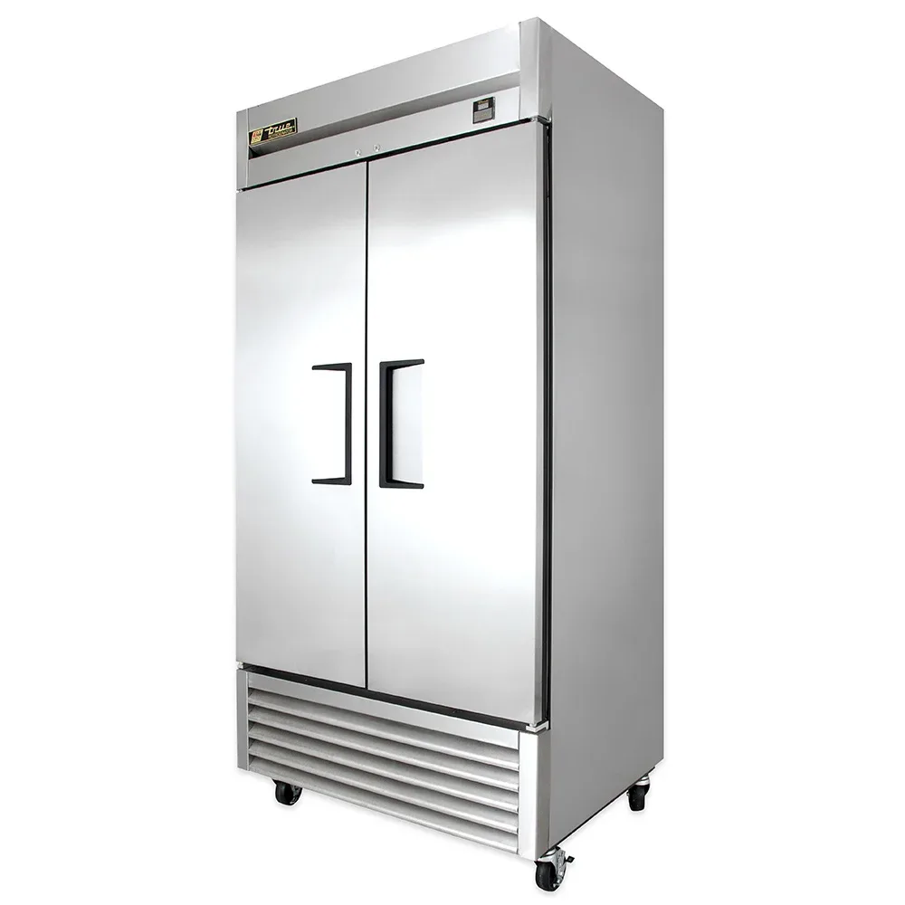True TS-35-HC 39 1/2″ Two Section Reach In Refrigerator, (2) Left/Right Hinge Solid Doors, 115v