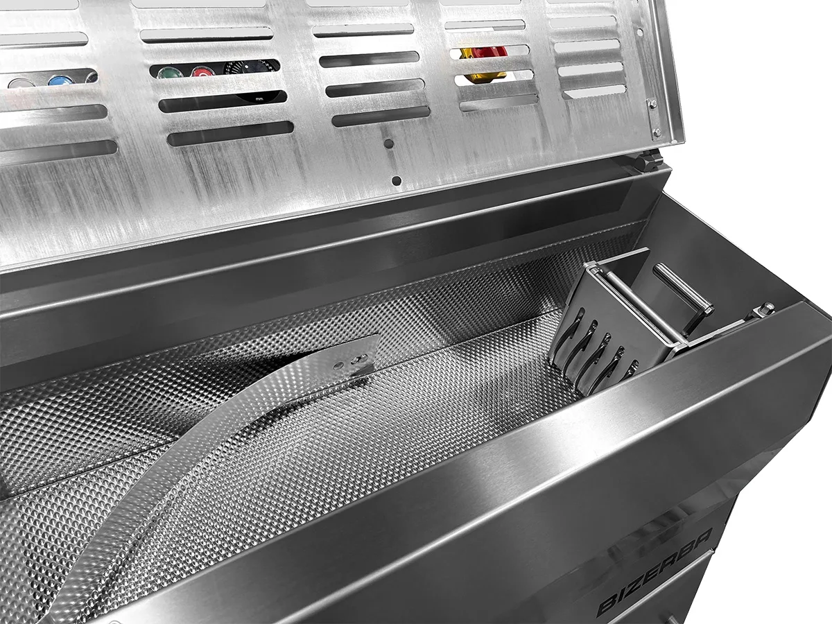 Bizerba KR2 16.5" Stainless Steel Meat Slicer, 220 Slices/min, Gear Drive, 208V 3‑Phase 18A, Washdown‑Ready