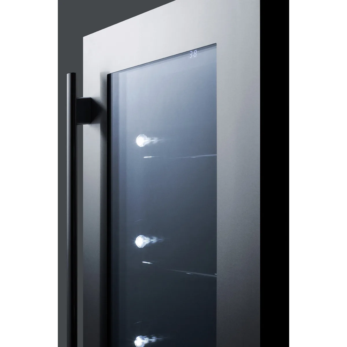 Summit CL181WBV Countertop Beverage Center Merchandiser in Black, 2.9 cu. ft.