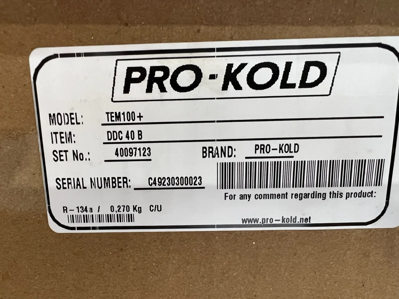 Pro-Kold DDC 40 Refrigerated Curved Glass Deli Display Case - 40"W - Open box