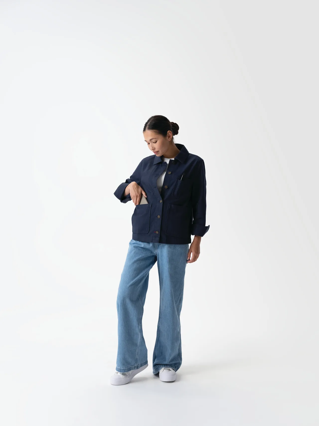 Chef Works CEL01W-NAV-XL Women’s Chore Coat Navy XL 100% Cotton Long Sleeve Metal Button Front