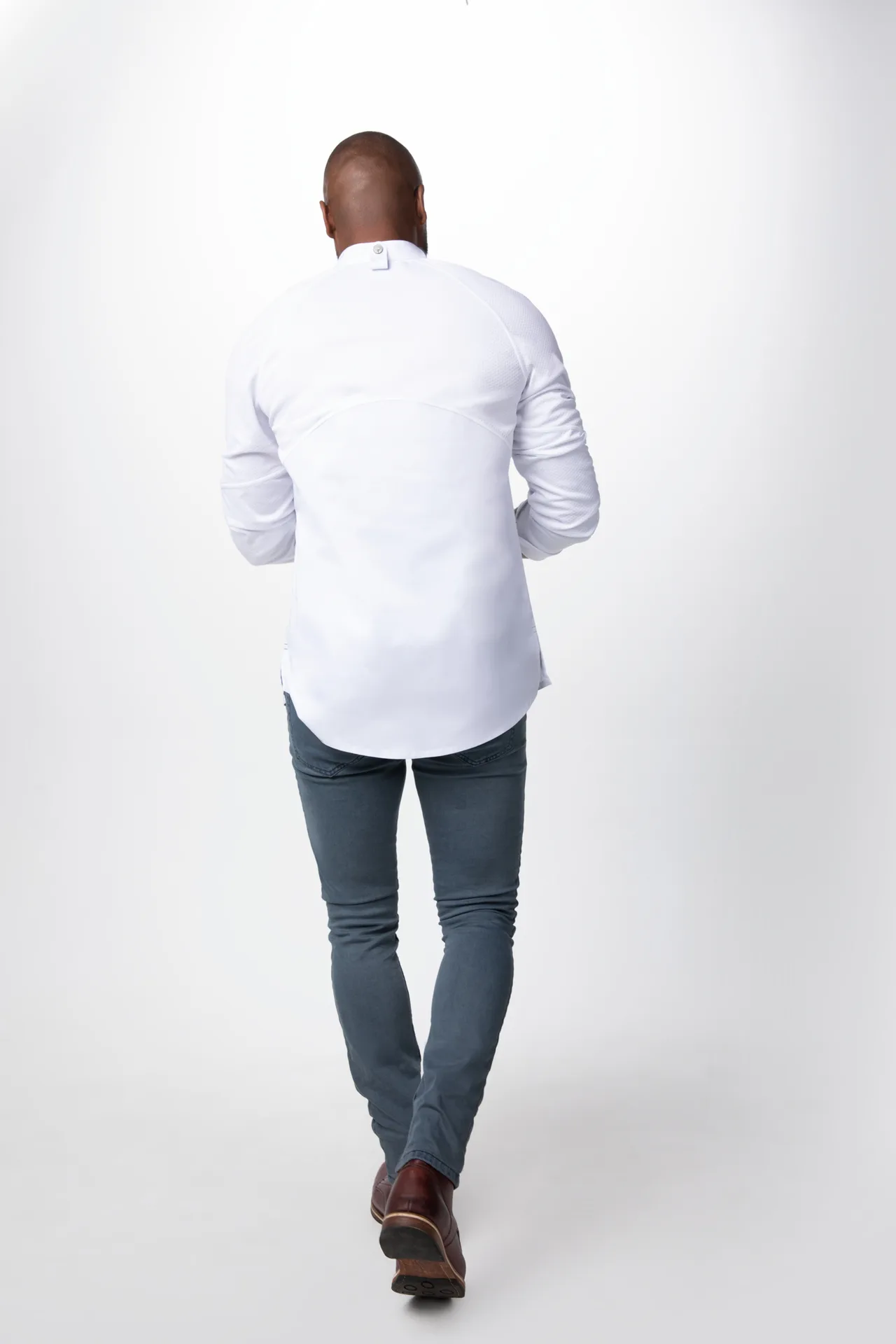Chef Works CBZ02-WHT-L Nepal Chef Coat, Sleeve, Zipper, Thermo Pocket, 62/38 Poly/Cotton, White, L