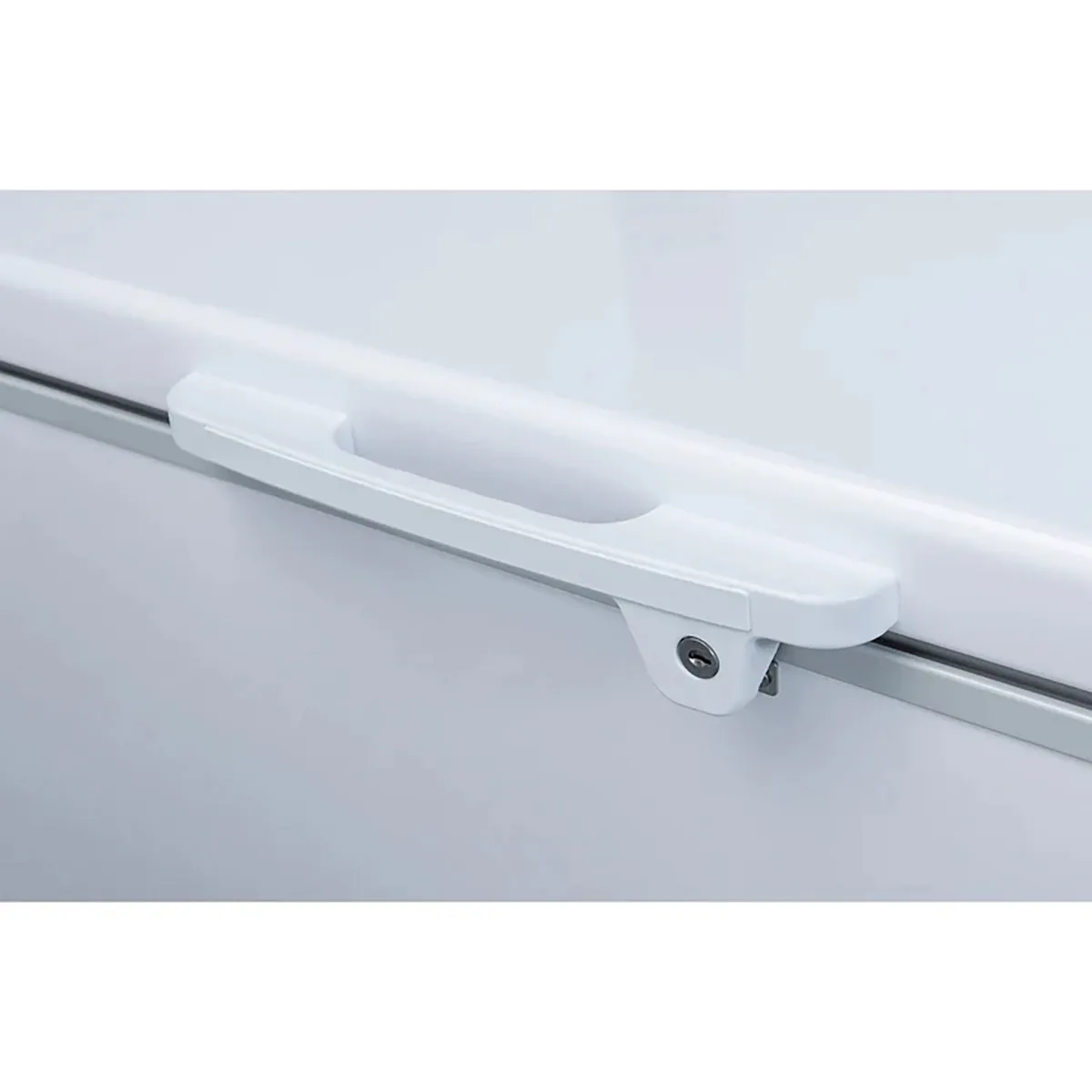 Dukers Appliance Co BD/BG-420 49" Solid Chest Freezer, 13 cu. ft.