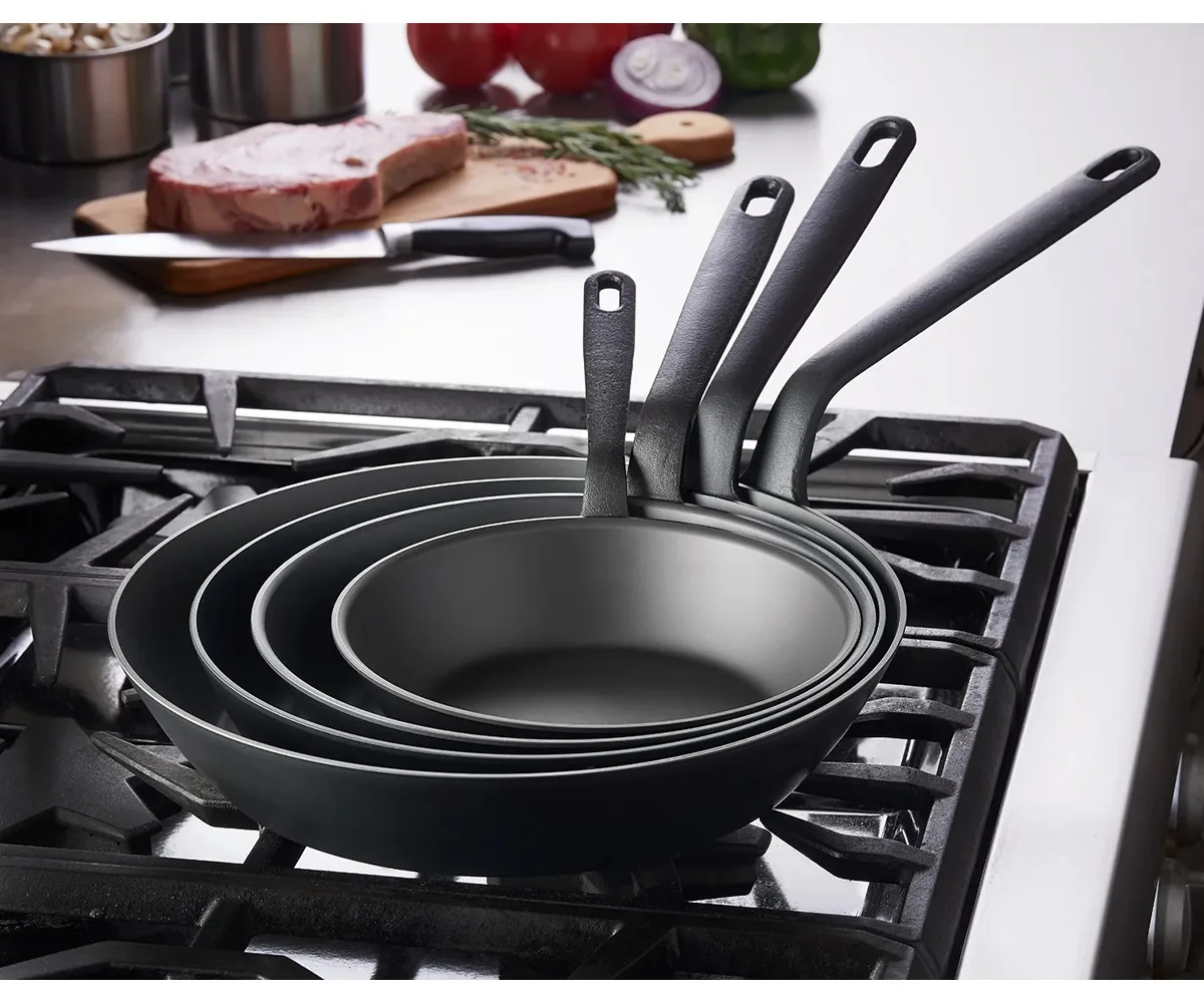 Spring USA 8481-40/24 Fry Pan, 1-1/2 Qt (10-1/4" Dia x 2" H), steel, welded handle, induction ready, multi‑fuel