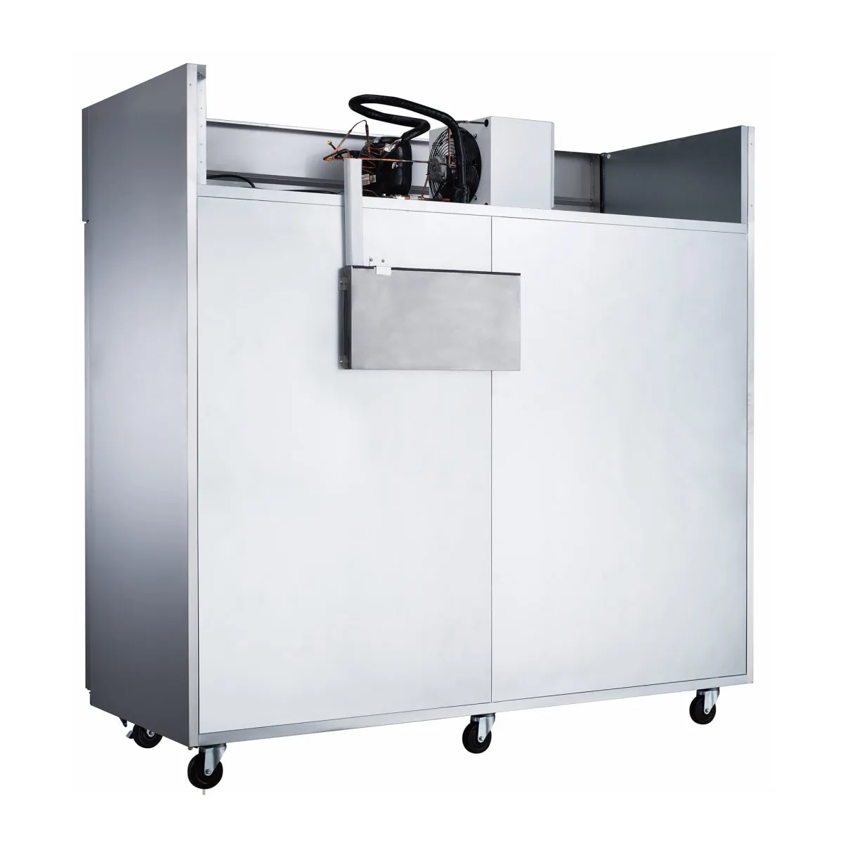 Dukers D83AF 82 5/8" Three Section Reach In Freezer, (3) Left/Right Hinge Solid Doors, 115v