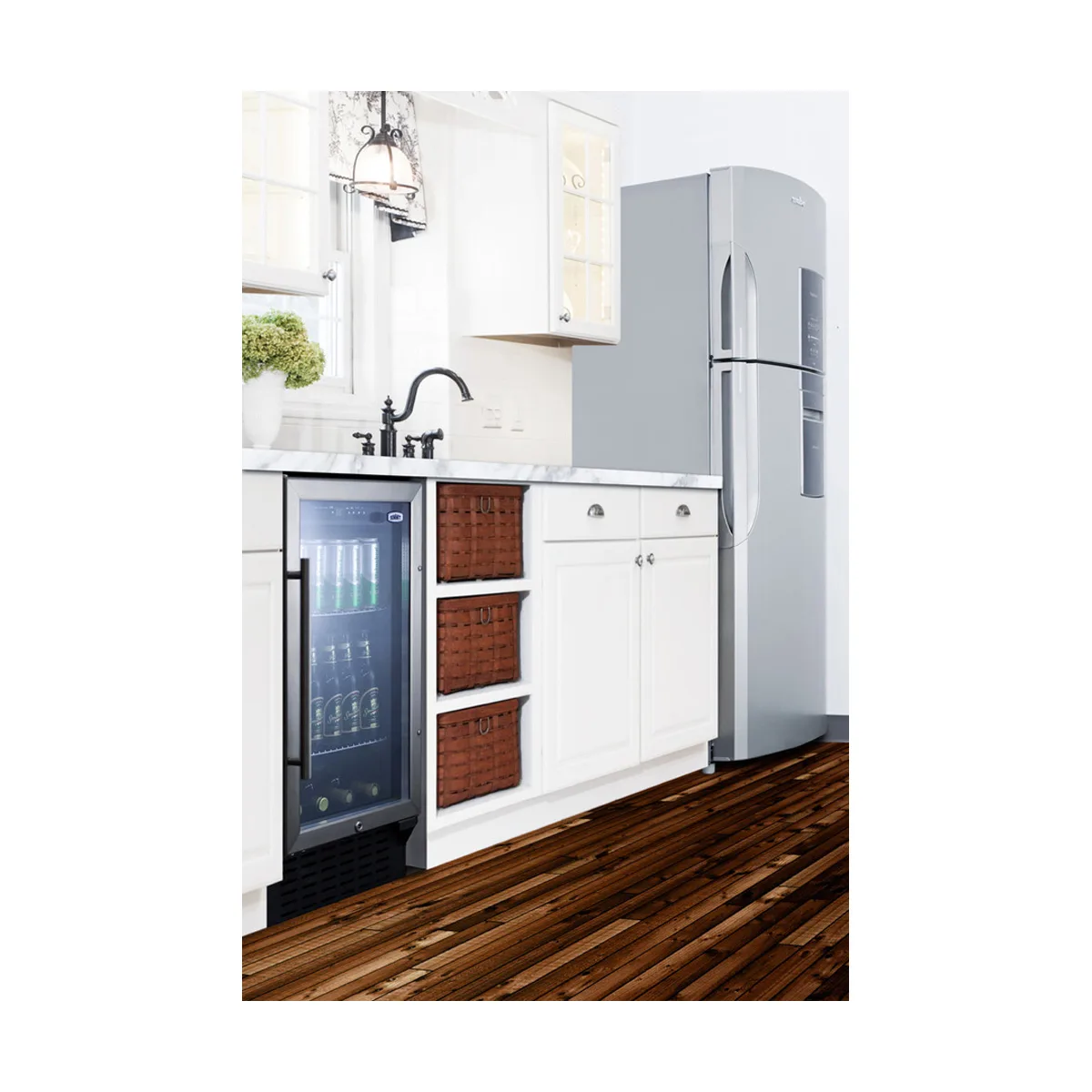 Summit SCR1841BCSS 18" Beverage Center with Glass Door, Stainless Steel Exterior, 2.7 cu.ft