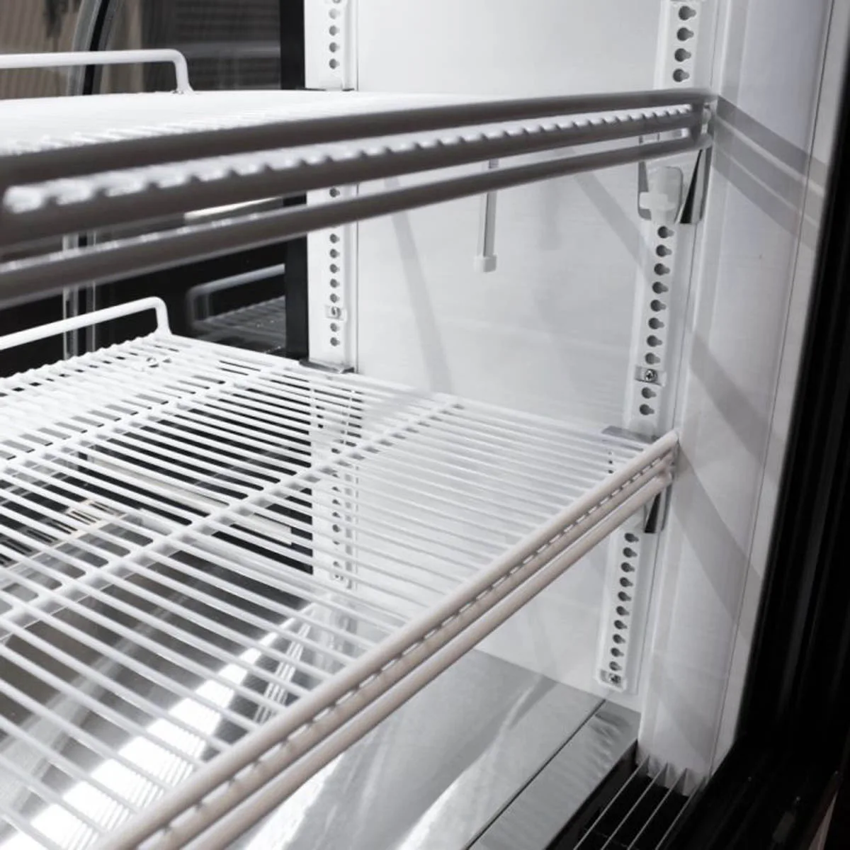 Turbo Air TCGB-72DR-W(B) 72" Full Service Non-Refrigerated Bakery Display Case