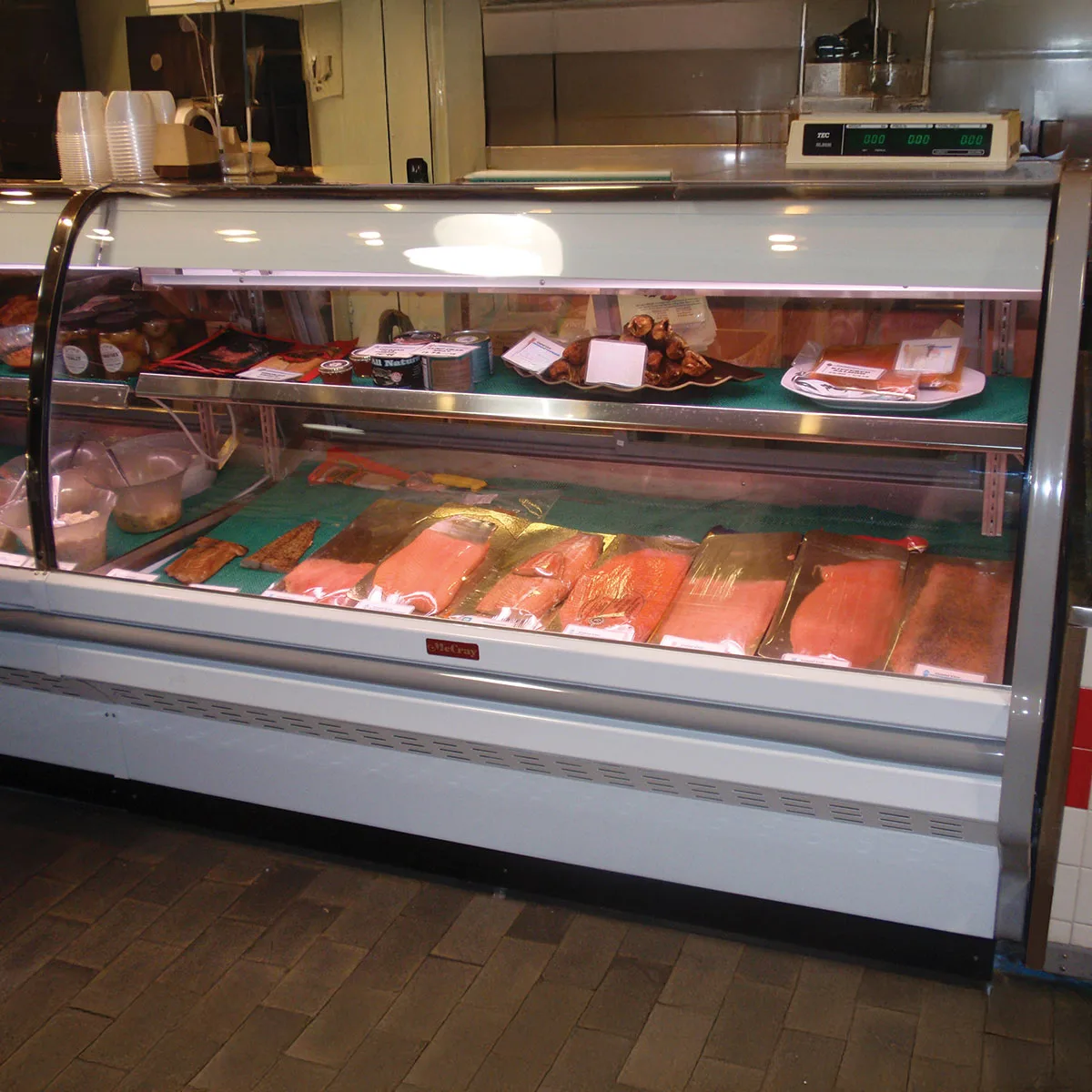 Howard-McCray SC-CDS32E-6C-LED 74" Curved Refrigerated Deli Display Case