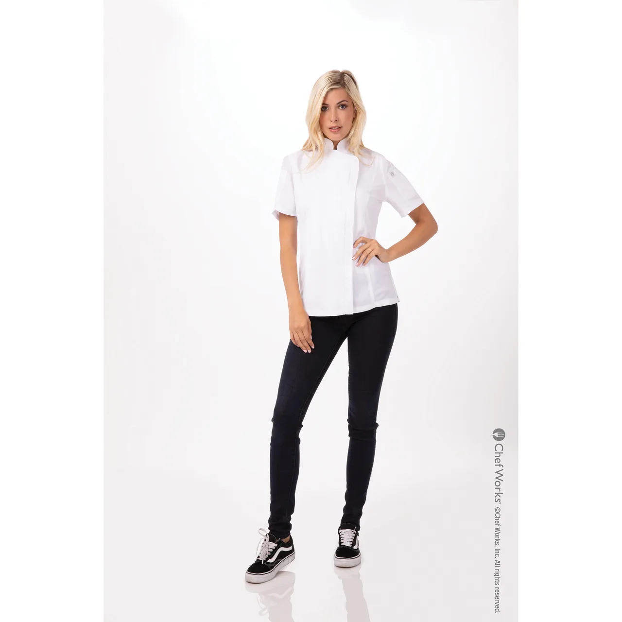 Chef Works BCWSZ006-WHT-4XL Women's Chef Coat, Short‑Sleeve 4XL White Twill, Vent, 2‑Way Zipper