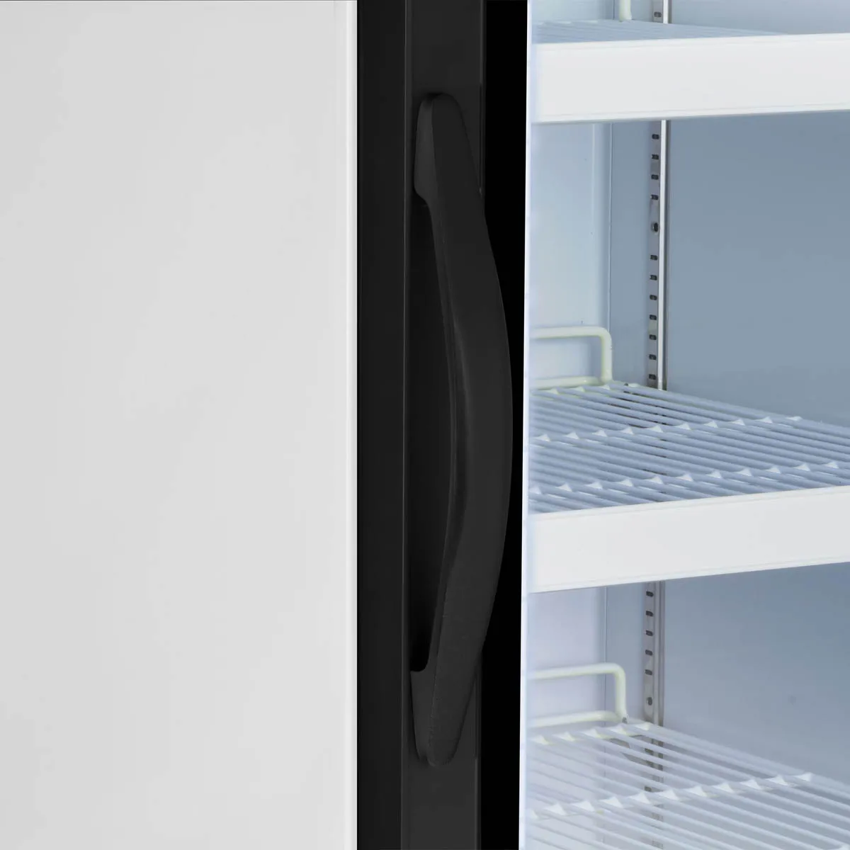 Maxx Cold MXM1-23RHC 27" Merchandiser Refrigerator in White w/ Glass Door, 23 cu.ft. 
