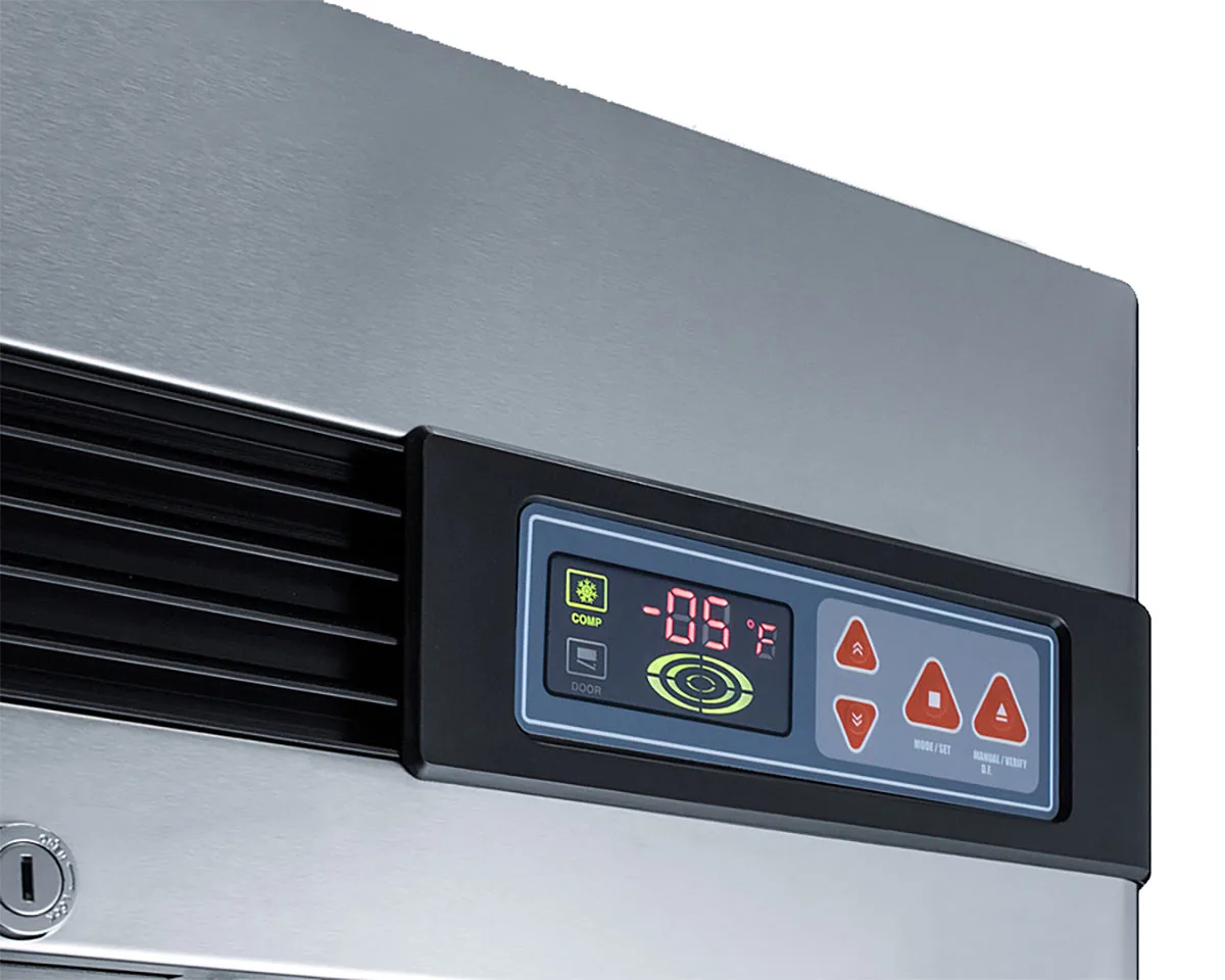 Summit SCFF237LH 28" One Section Reach-In Freezer w/ Left Hinged Solid Door, Stainless Steel, 23 cu. ft.
