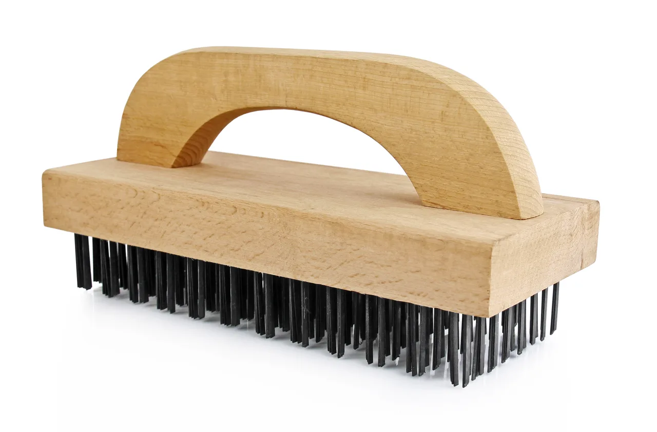 Omcan USA 80943 Butcher Block Brush, 9"¼ Length with Handle, Bristles for Grill Cleaning