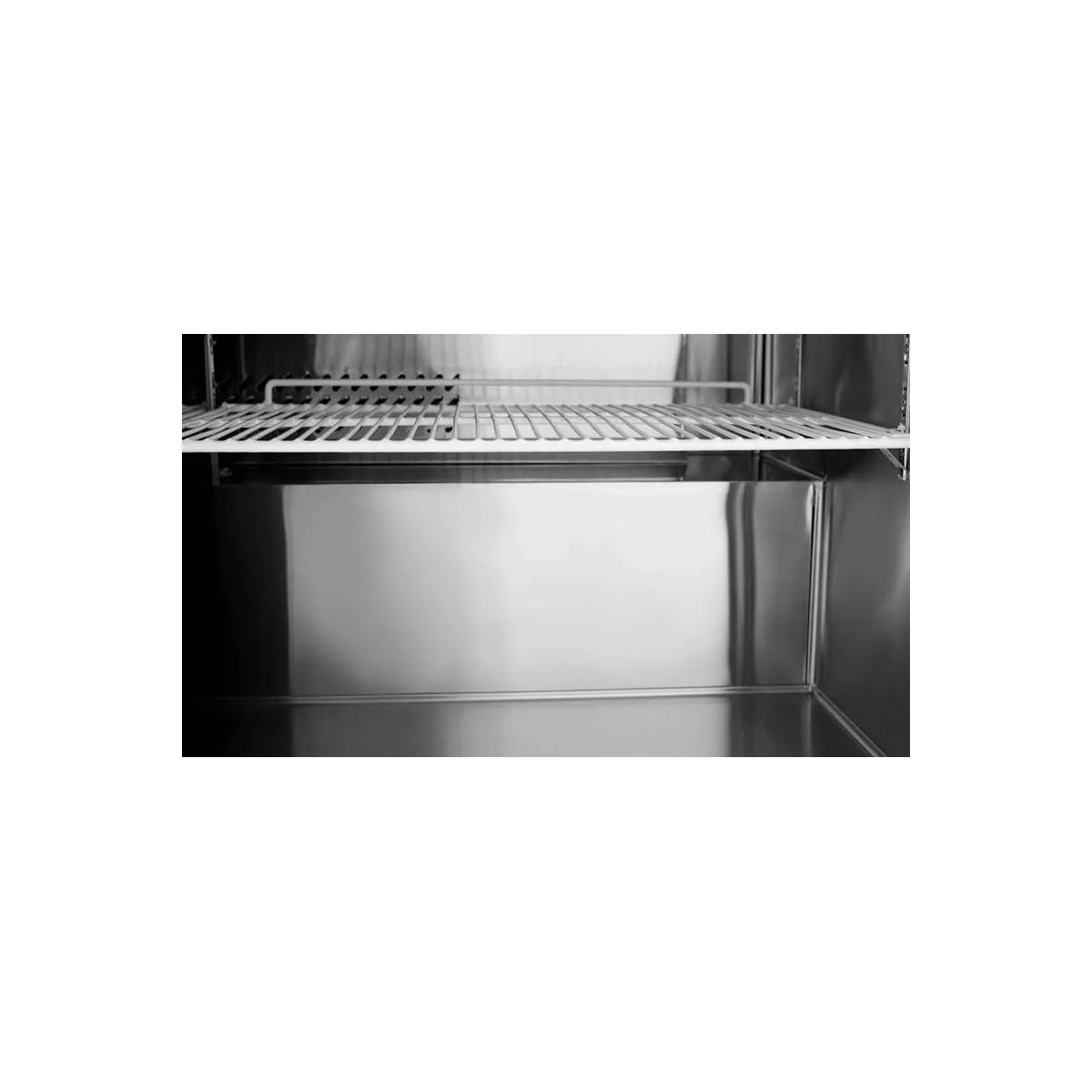 Atosa USA MGF24FGR 24" 1-Section Undercounter Freezer w/ 1 Door, 4.8 cu. ft.