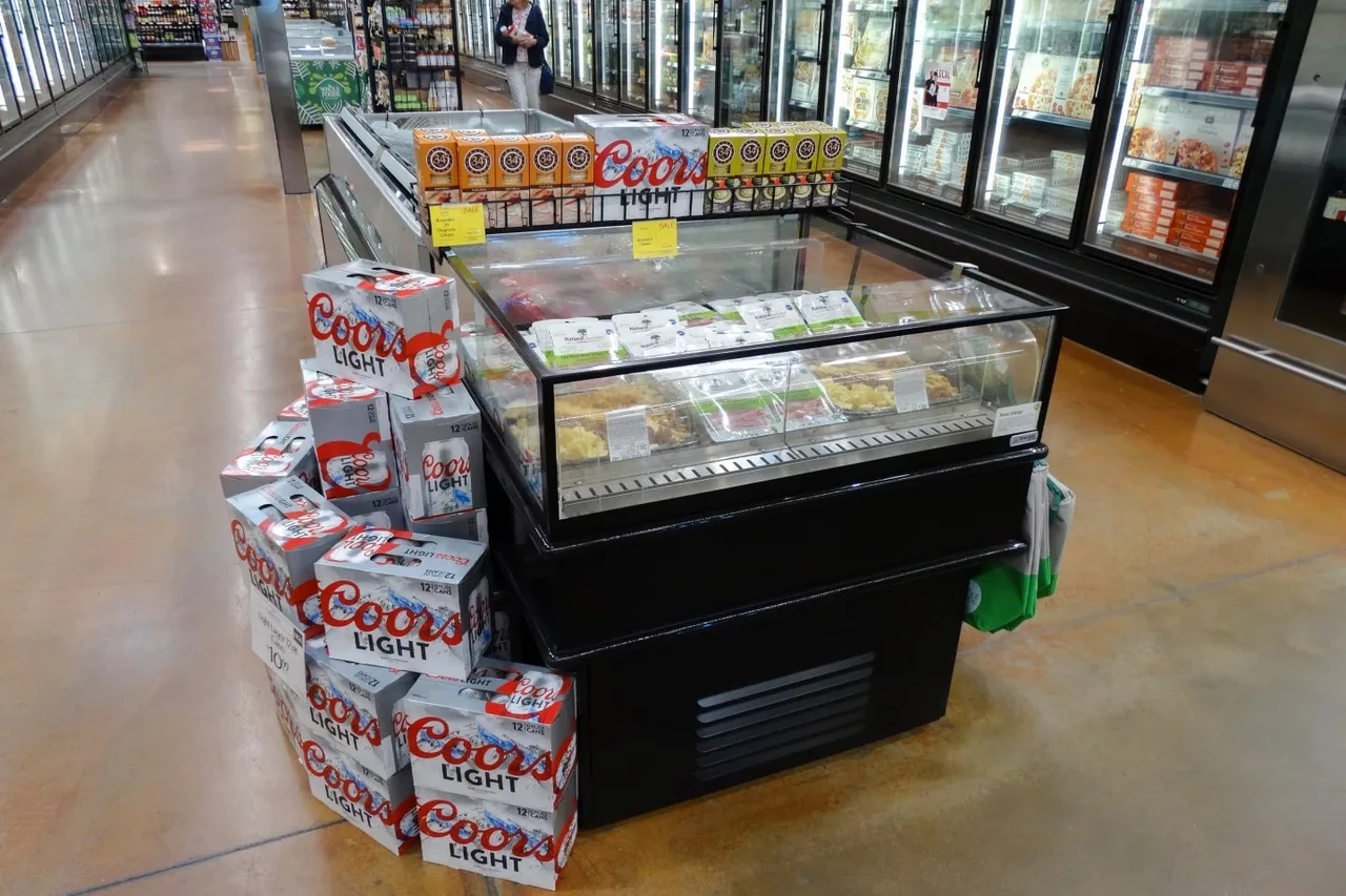 Structural Concepts MI44R 50" Self-Service Mobile Island Open Air Merchandiser, Self-Contained, Deck Only