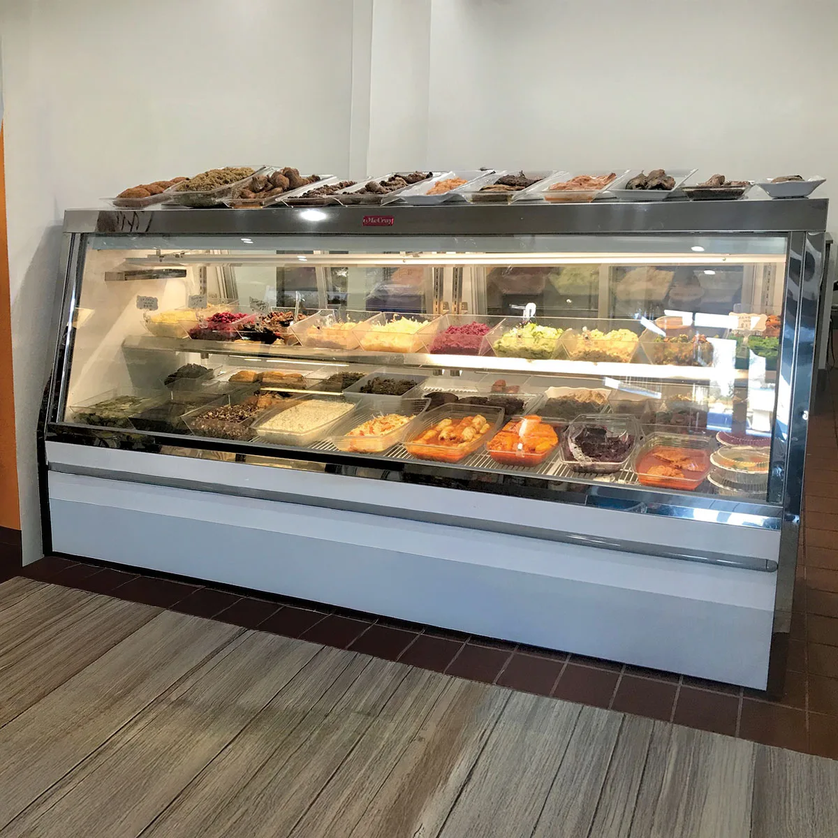 Howard-McCray SC-CDS40E-6-LED 75" Flat Refrigerated Deli Display Case