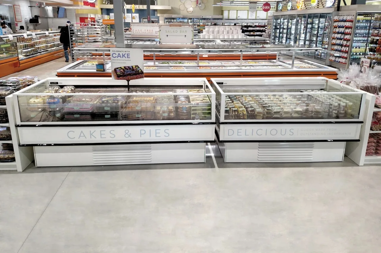 Structural Concepts MI48RF 97" Self-Service Mobile Island Open Air Merchandiser, Dual Temp (Refrigerator/Freezer)