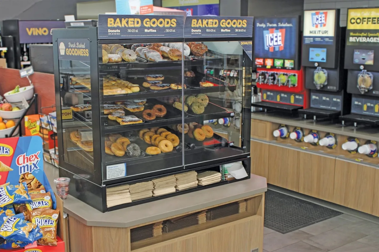 Structural Concepts CSC3223 30" Impulse® Self-Service Non-Refrigerated Display Case