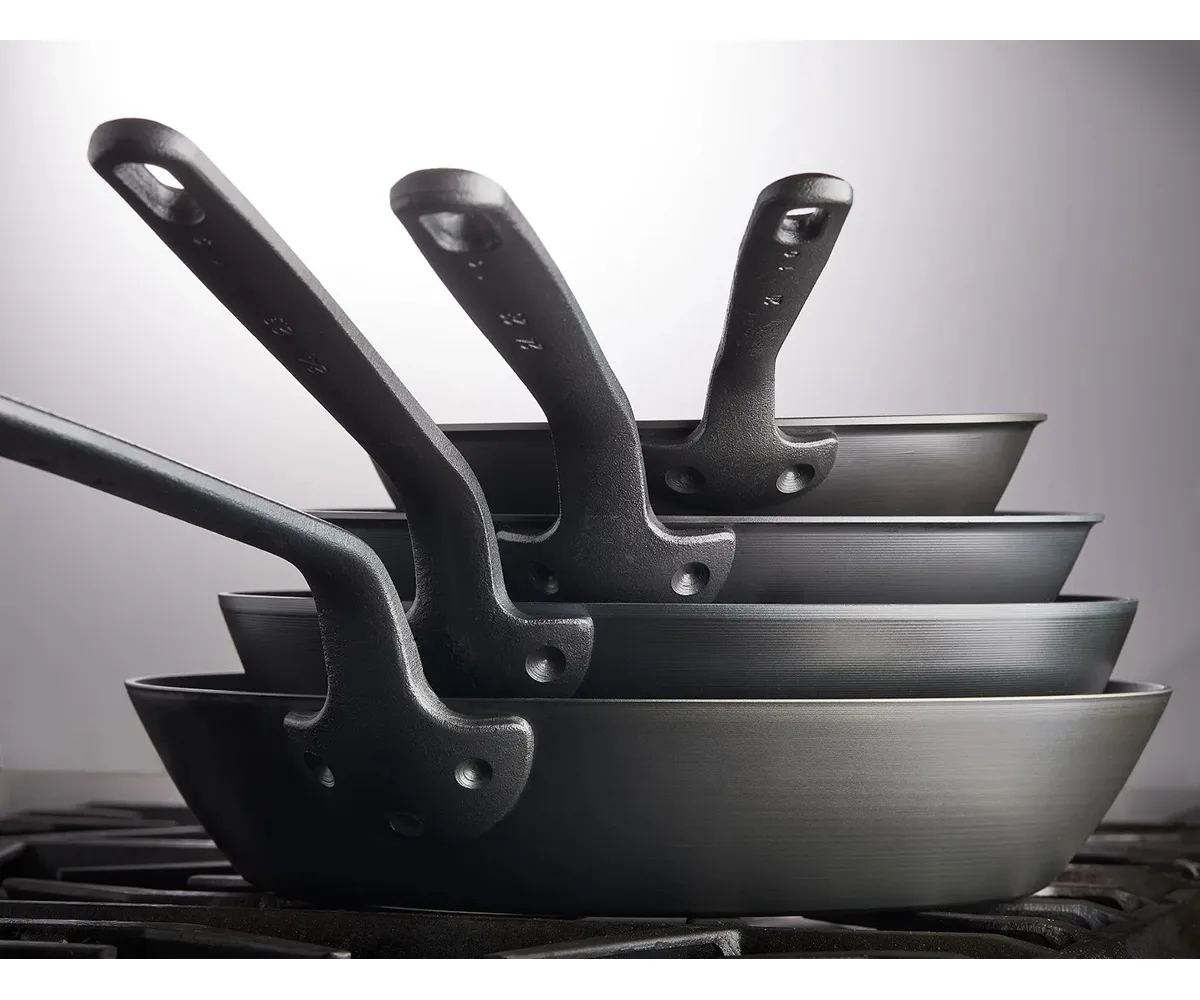 Spring USA 8481-40/32 Blackline SwissSteel Fry Pan, 2.7 qt, 13‑1/8″ Dia x 3‑3/8″ H, Welded Handle, Induction‑Ready