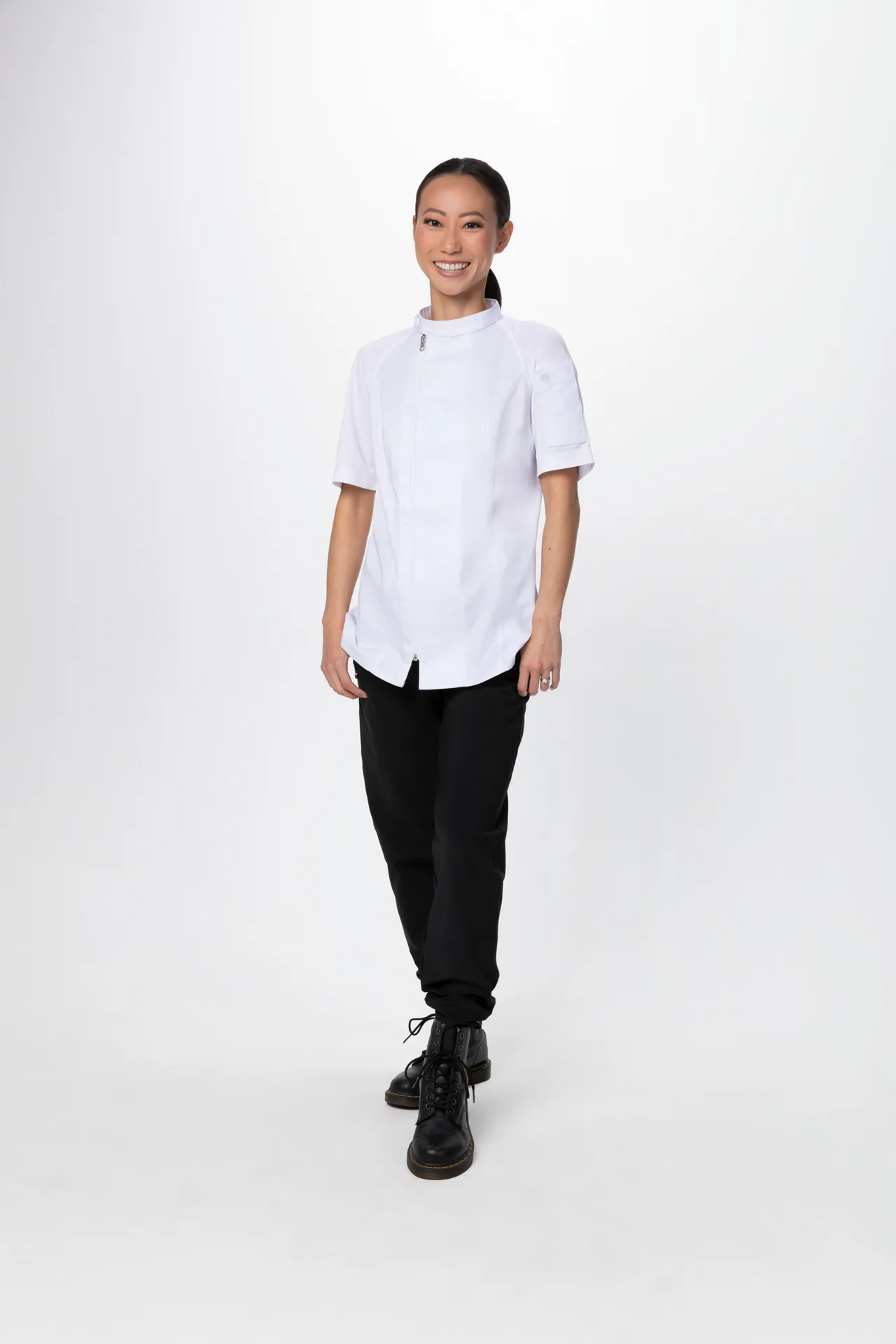 Chef Works CBZ03W-WHT-3XL Women’s Varkala Chef Coat, Raglan Short‑Sleeve, Offset Zip with Snap Collar, Side Mesh Slits, Left Sleeve Pocket, Concealed Thermometer Pocket, Back Apron Tab, 62/38 Poly‑Cotton, 100% Recycled Mesh, White, 3XL