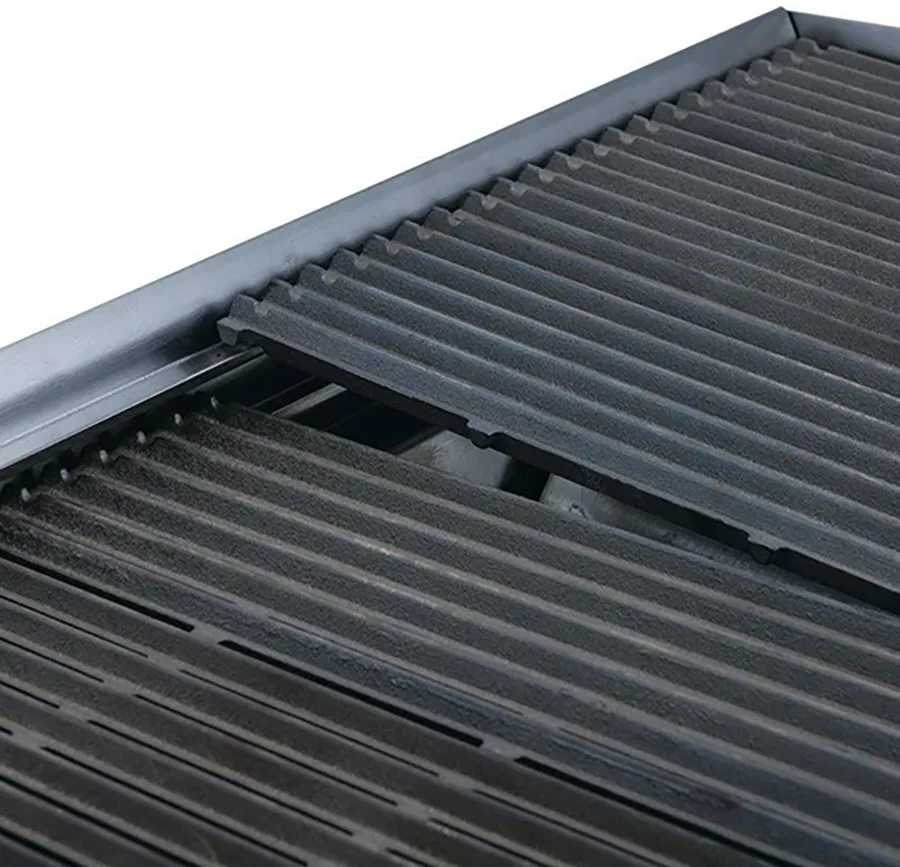 Dukers Appliance Co DCRB36 36" Countertop Gas Radiant/Lava Rock Charbroiler, 105.000 BTU