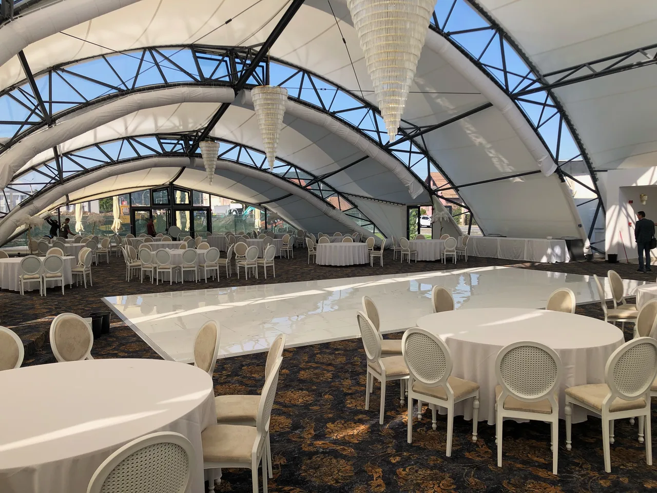Forbes Industries 3279WDK Wedlok Portable Dance Floor Set, 20'x34', White Acrylic, 77 Full Panels