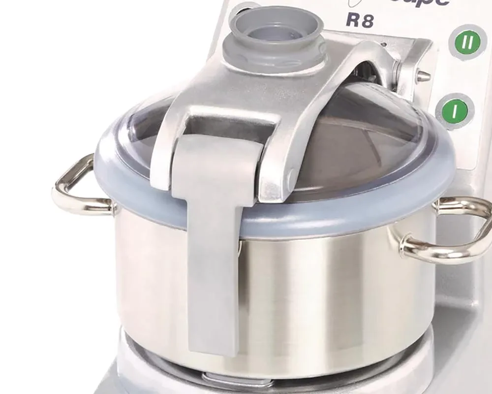 Robot Coupe R8 Vertical Cutter Mixer,  (3) Blades and 8 L Bowl, 3 hp, 2-Speed, 1800/3600 RPM