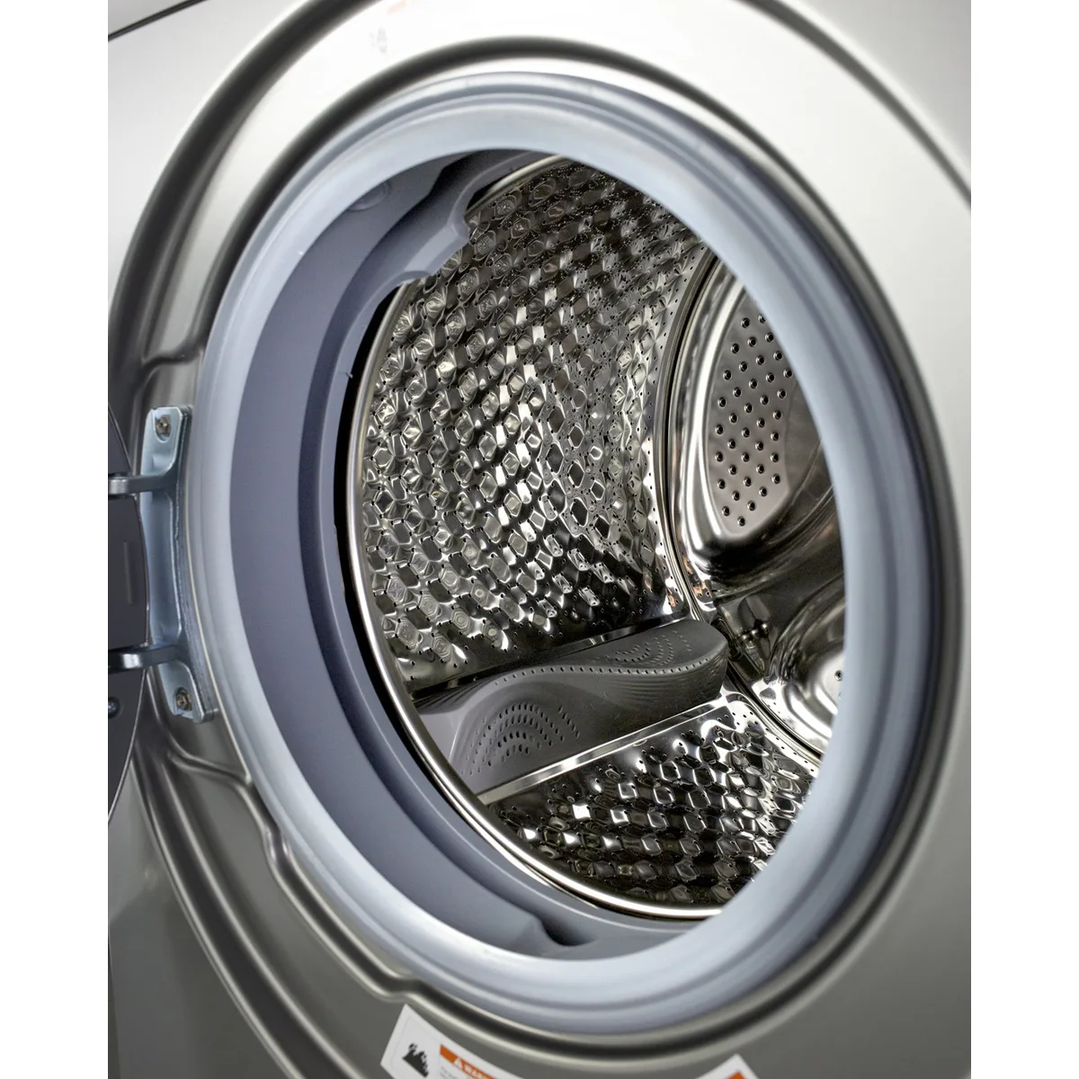 Summit SPWD2203P 24" Washer/Dryer Combo, front-opening, non-vented, 2.7 cu. ft.