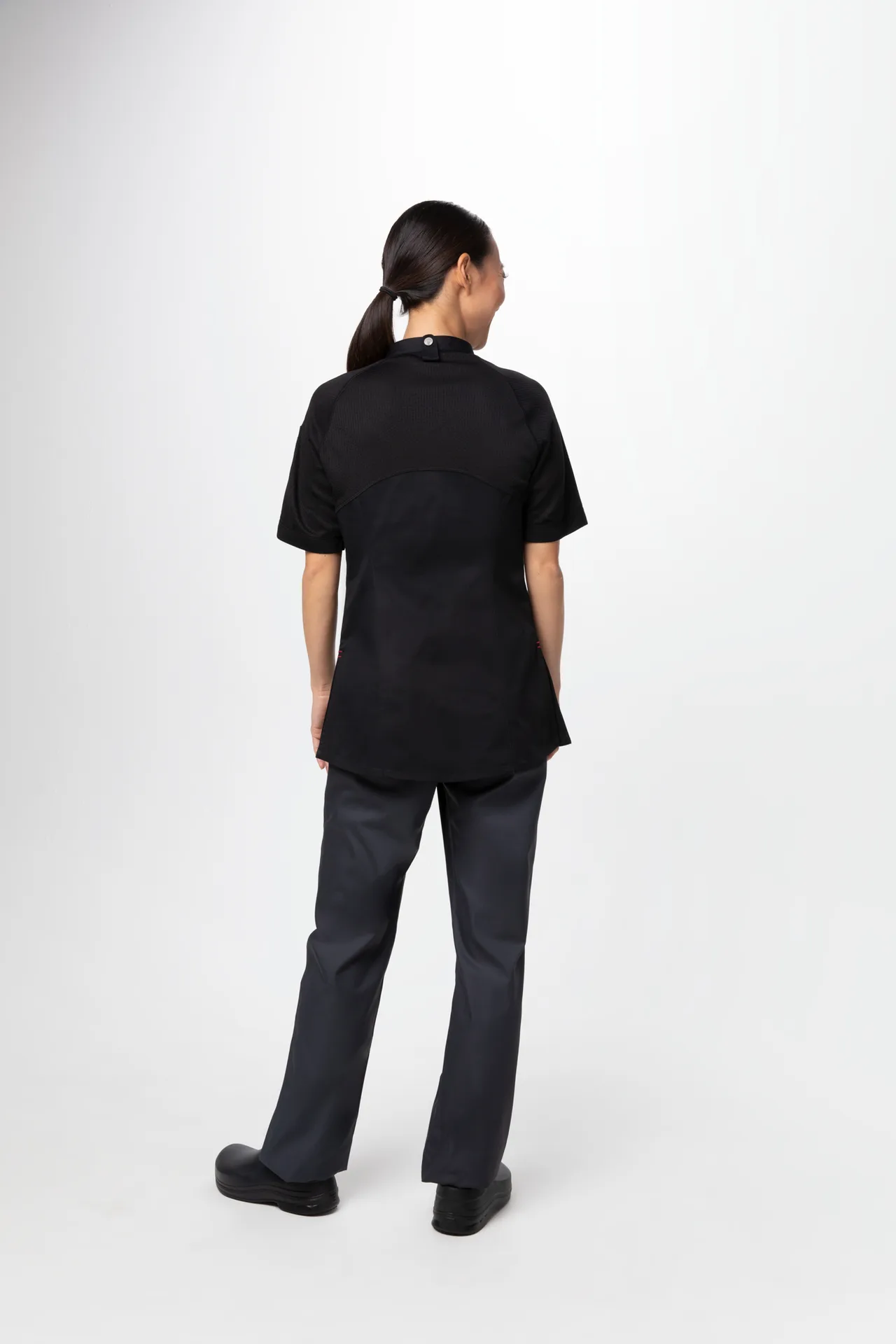 Chef Works CBZ03W-BLK-3XL Women’s Varkala Chef Coat, Short Sleeve, Offset Zip Snap Collar, Side Mesh Slits, Left Pocket, Pen Pocket, Apron Tab, 62/38 PolyCotton, Polyester Mesh, Black, 3XL