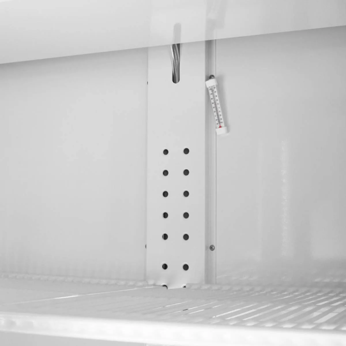 Turbo Air TGM-35R-N 41" 2-Glass Door Merchandiser Refrigerator, White Cabinet, 29.3 cu. ft., LED Light