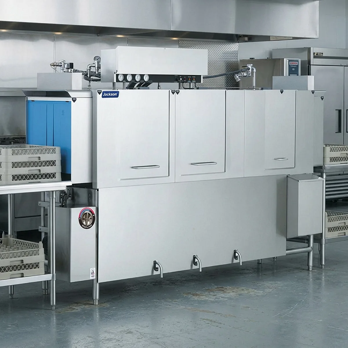 Jackson WWS AJ-100CE 100" Conveyor Dishwasher, 287 Racks/Hr - 222 Gal/Hr - High Temp without Booster