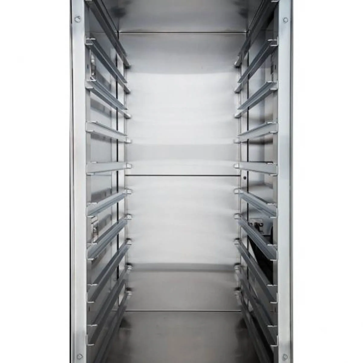 Moffat P10M Turbofan® Proofer/Holding Cabinet with (10) Full-Size or (20) Half Size Pan Capacity