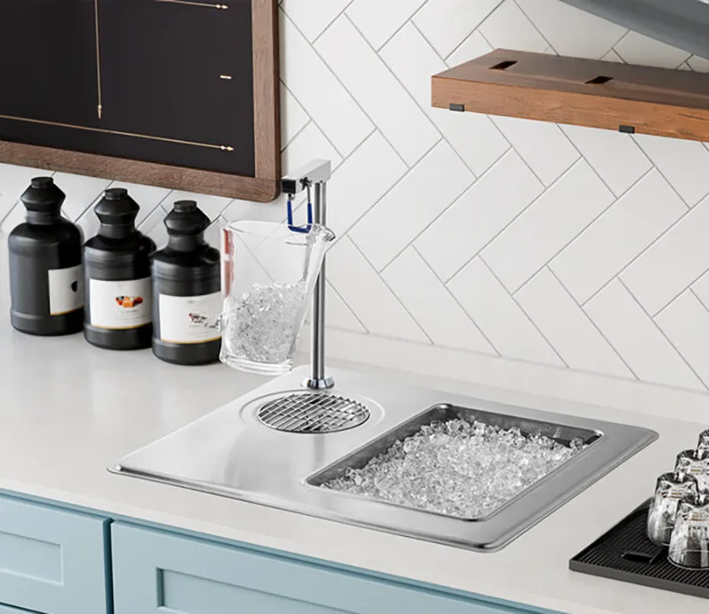 Delfield 204-P Drop-in Water Station with Ice Bin,45 lb Capacity/Pitcher Filler-Stainless Steel Top
