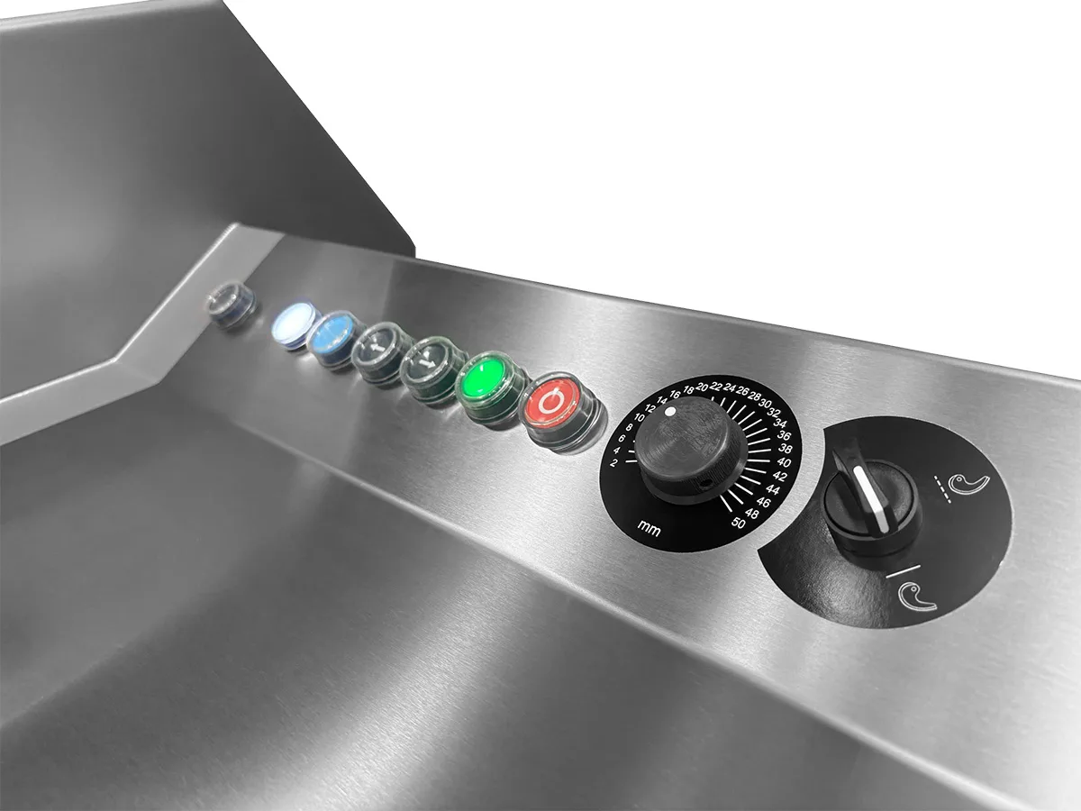 Bizerba KR2 16.5" Stainless Steel Meat Slicer, 220 Slices/min, Gear Drive, 208V 3‑Phase 18A, Washdown‑Ready