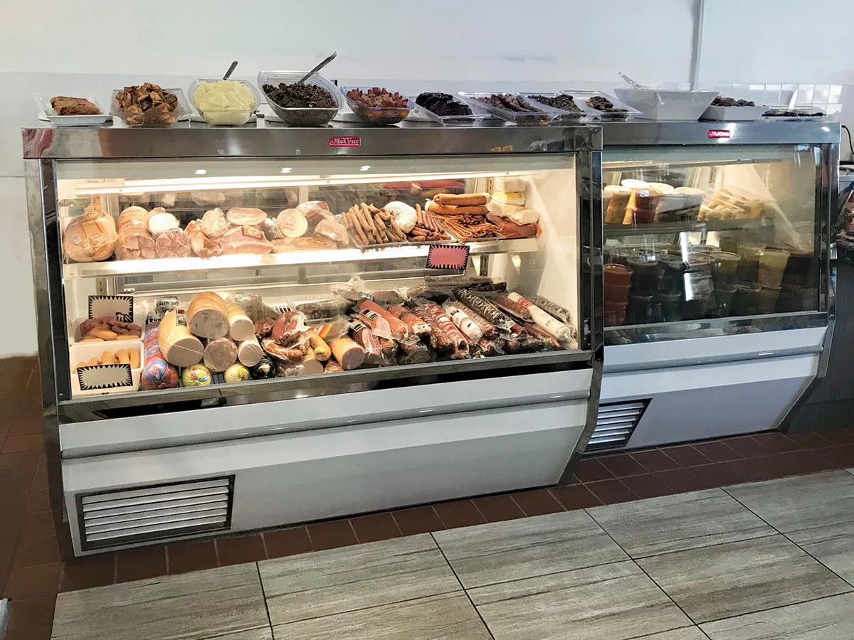 Howard-McCray SC-CDS40E-4-LED 53" Flat Refrigerated Deli Display Case