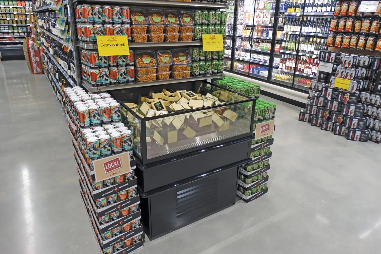 Structural Concepts MI44R 50" Self-Service Mobile Island Open Air Merchandiser, Self-Contained, Deck Only
