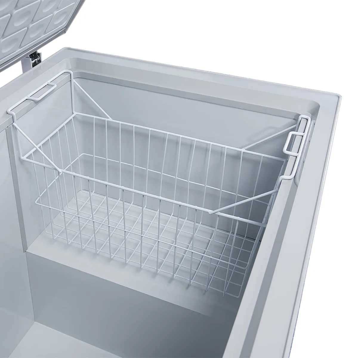 Dukers Appliance Co BD/BG-760 84" Solid Chest Freezer, 24.10 cu. ft.