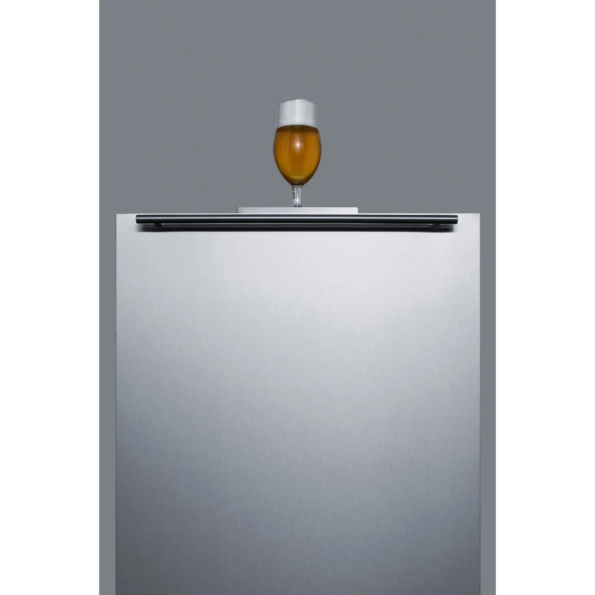 Summit SBC58BLBIADANK 24" Draft Beer Cooler Dispenser, 5.5 cu. ft.
