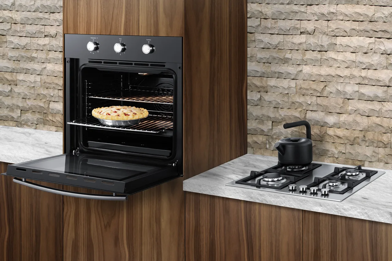 Summit SGW242BKLP Gas Convection Oven
