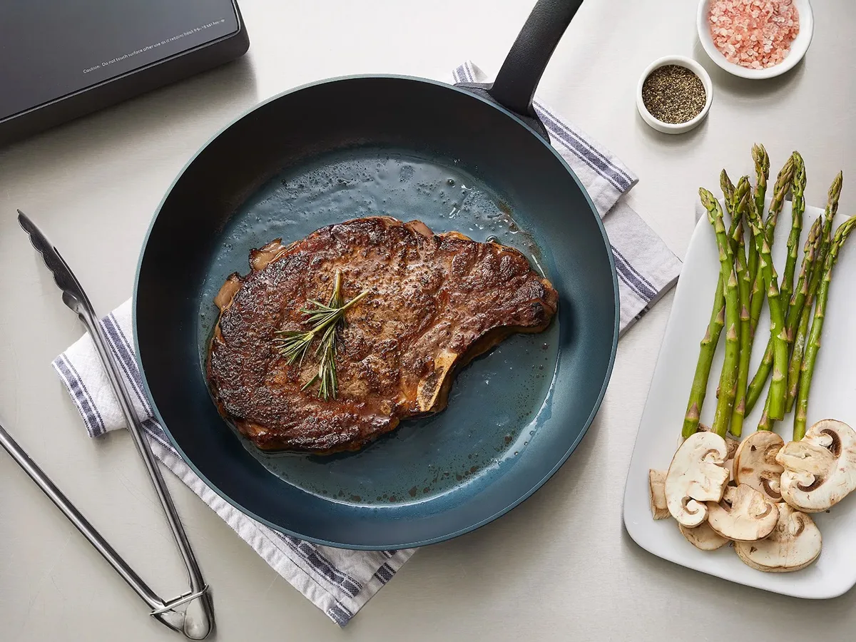 Spring USA 8481-40/20 Blackline SwissSteel Fry Pan, 1 Qt, 8.63" Dia x 1.75" H, Handle, Induction Ready for Gas/Induction