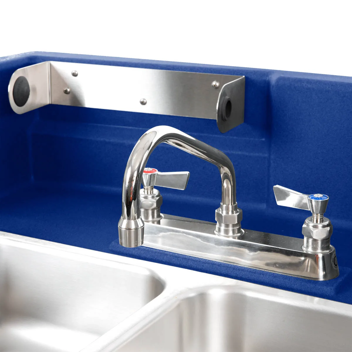 Cambro KSC402186 Camkiosk® Hand Sink Cart, with 2 Compartment Sink