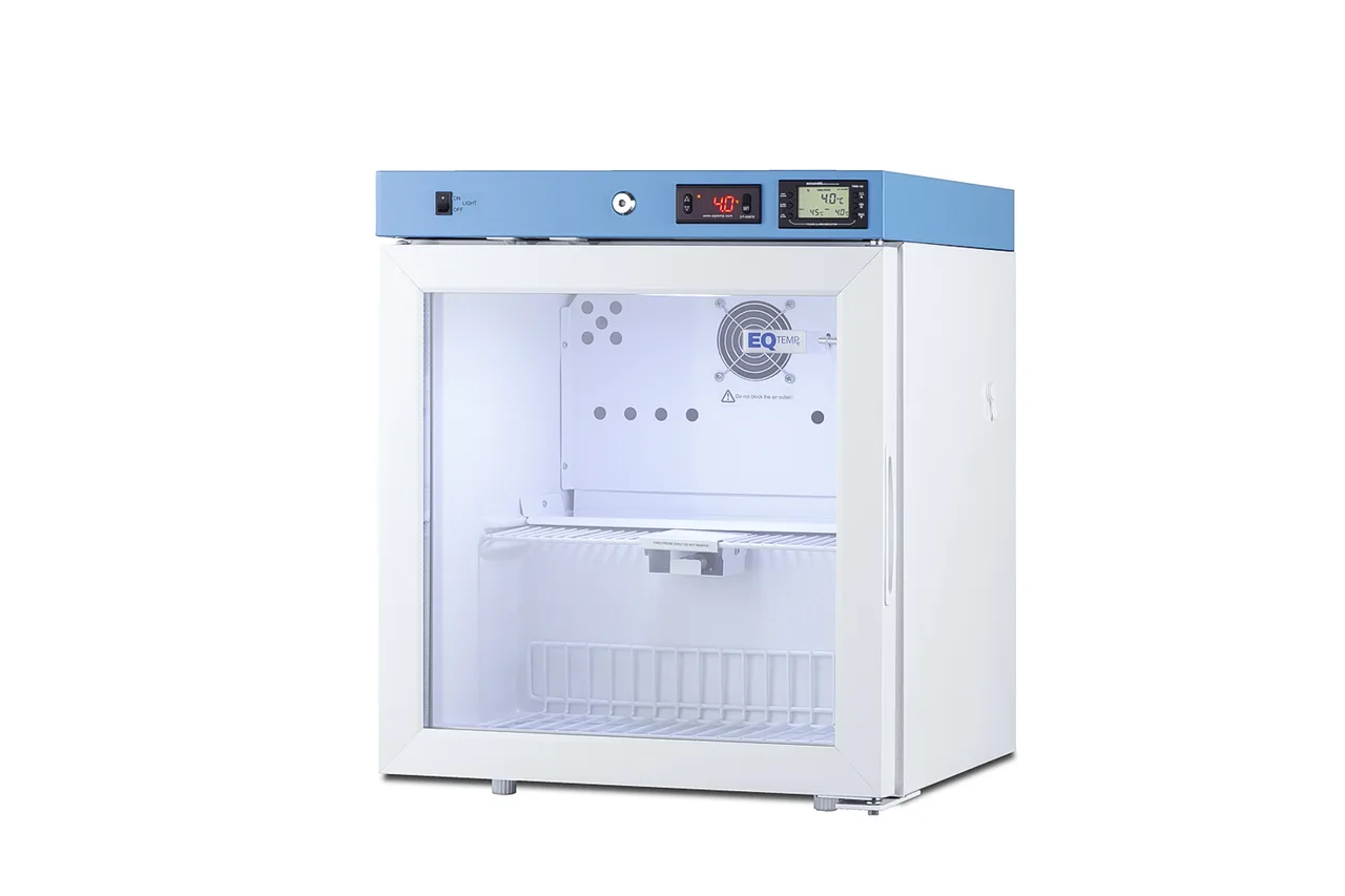 Summit ACR162GNSF456 Refrigerator, 19" Wide, 1.58 Cu.ft., Glass Door, Digital Thermostat, R600a