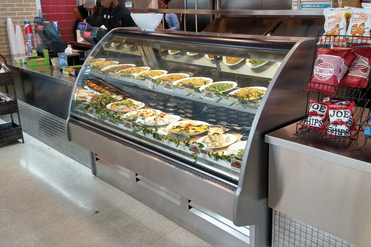 Structural Concepts GMDS6R 75" Curved Refrigerated Deli Display Case
