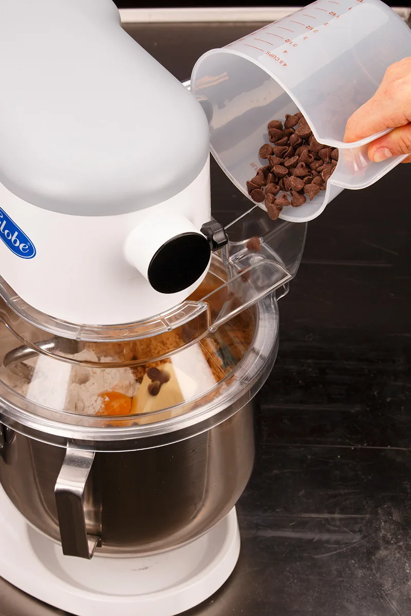 Globe SP05 5 qt Planetary Countertop Mixer, 1 HP, 800W, 10-Speed, #10 Hub