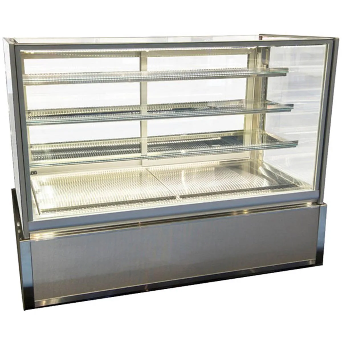 Federal Industries ITD6026-B18 60" Food Display Case, 2-Tier Shelves, Base