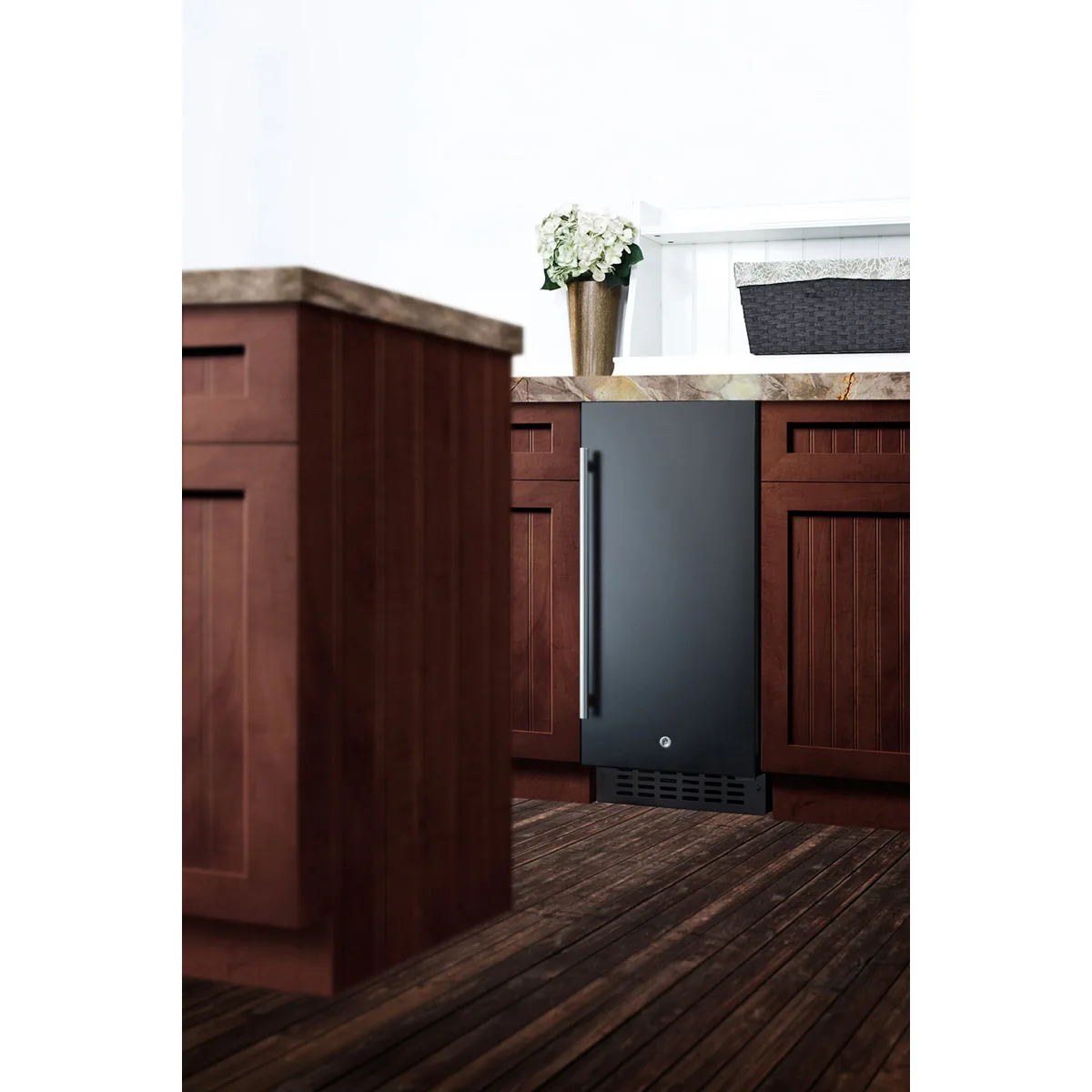 Summit ALR15B 15" Built-in or Freestanding Undercounter Refrigerator in Black, 2.2 cu. ft.