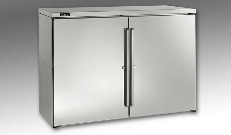 Perlick BBR48 Refrigerated Back Bar Cabinet w/ 15.3 Cu Ft Capacity, 2 Hinged Doors, Remote
