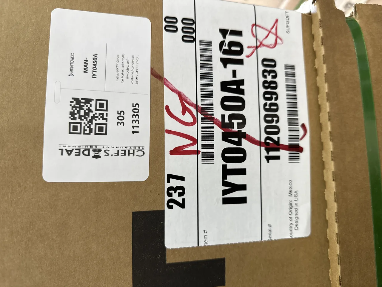 Manitowoc IYT0450A 30" Half Cube Ice Machine Head, Air Cooled, 490 lb/24 hr - Open box