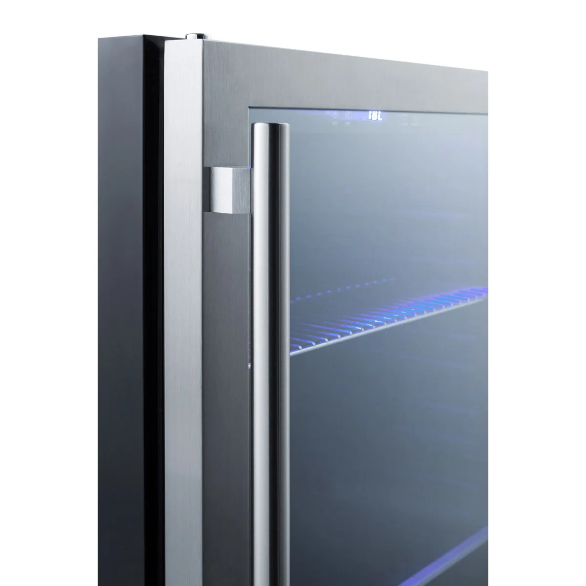 Summit SCR2466B 23" 1-Section Glass Door Beverage Merchandiser in Black, 6 Bottle
