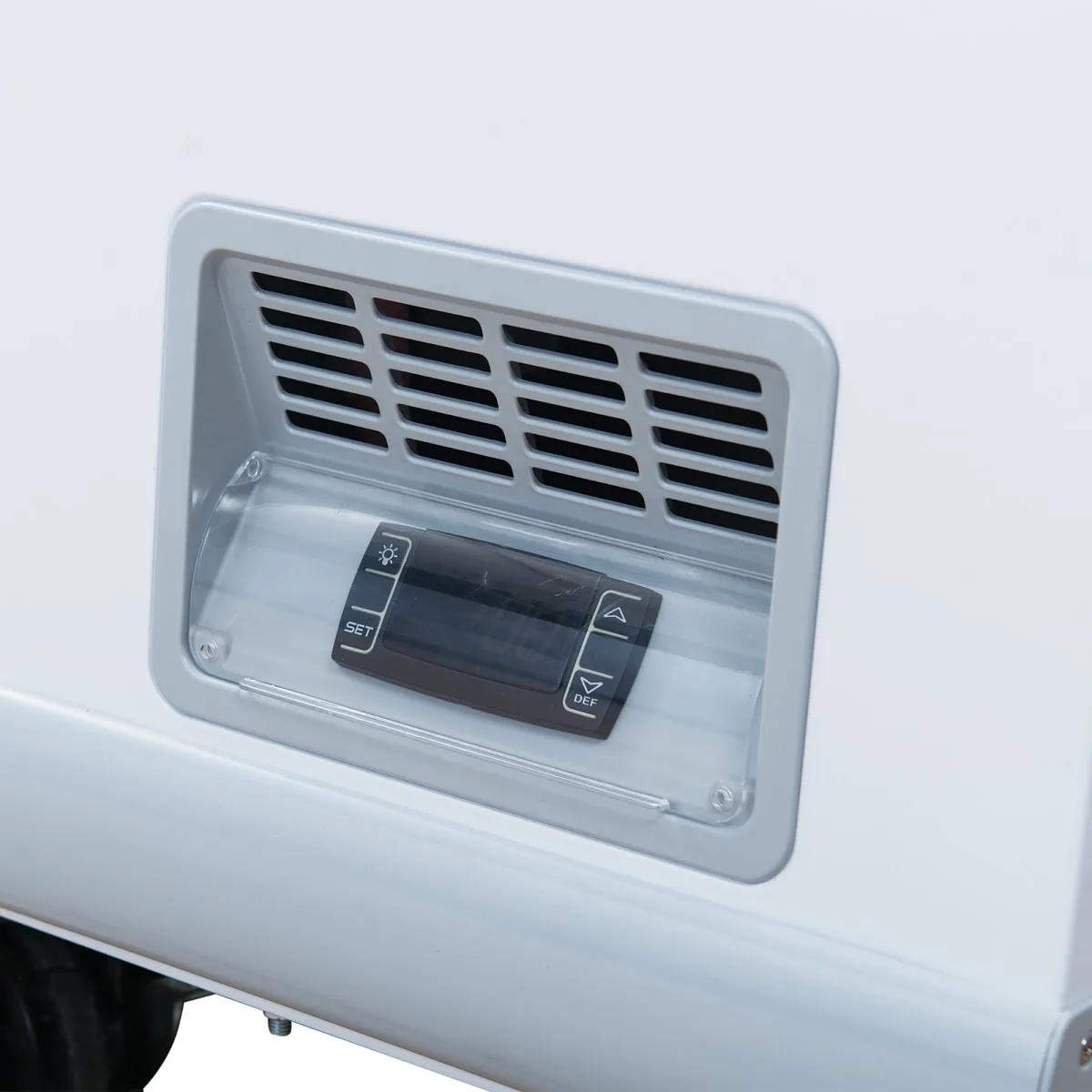 Dukers WD-700Y 79 3/8" Mobile Chest Freezer w/ (6) Baskets - White, 115v