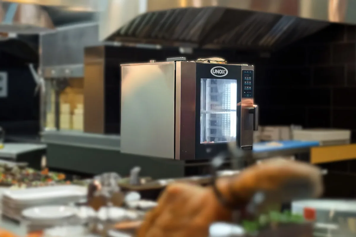 Unox XADA-10FS-GXRS-ET Full Size 10 Pan Gas Combi Oven w/ Touchscreen, Boilerless, 136.480 BTU